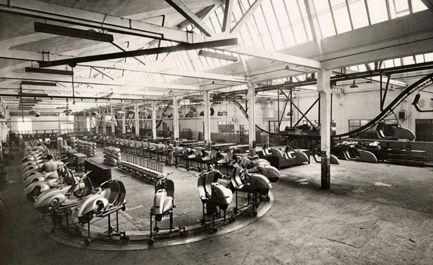 Vespa Pontedera Factory in 1950