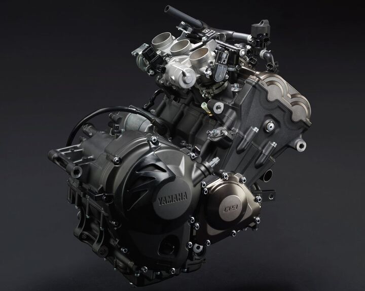 2014 Yamaha FZ-09 Engine