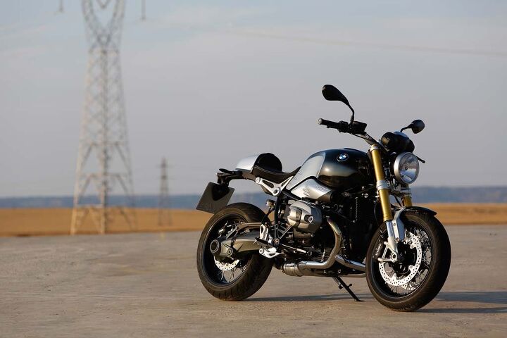 The interplay between the black, grey and natural metal colors make the nineT a standout in the style department.