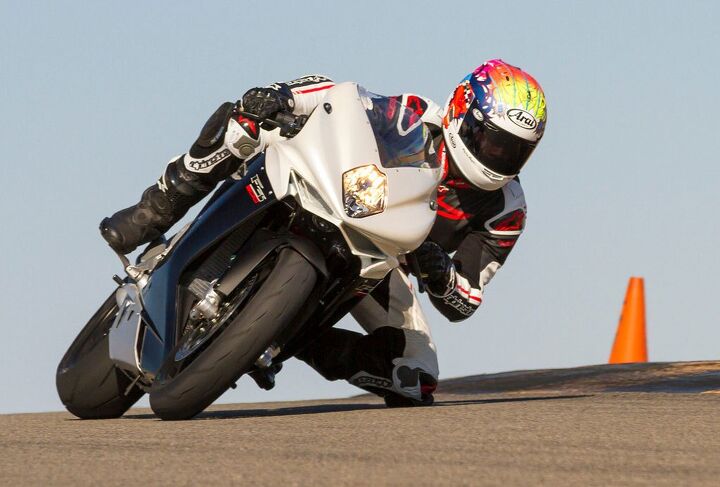 2014 MV Agusta F3 800 Action Front