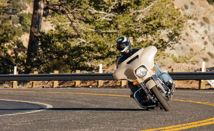 While the Street Glide Special gave more immediate response to steering input, the overall quality of the ride was hampered by the harsh responses of the shocks.