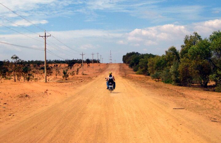 Vietnam Motorcycling Mui Ne Dirt Road