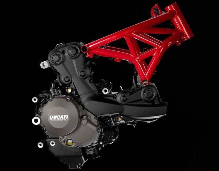 2014 Ducati Monster 1200 Engine