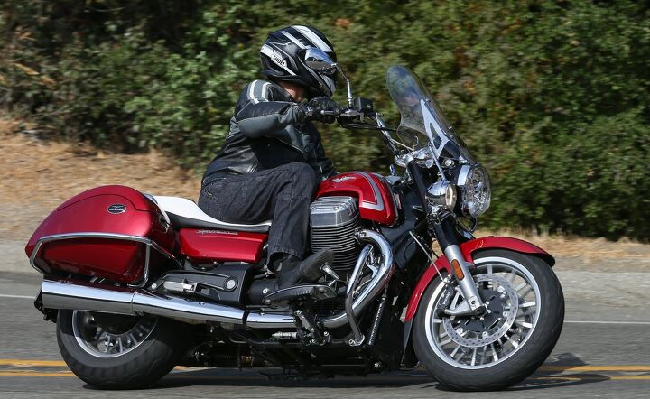 With a meaty, flat torque curve, the California 1400 Touring allows for several gear choices in corners.
