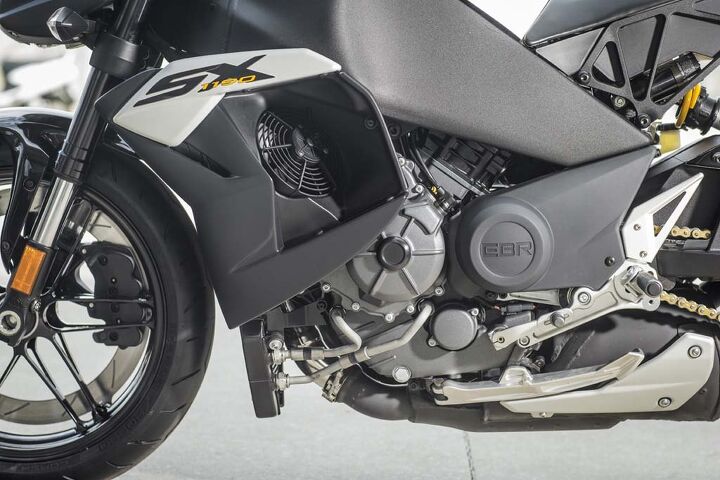 The 1190cc 72-degree V-Twin is a torque lover’s dream. However, the cooling fans on either side will blow heat right towards your knees. Nice on cool rides, not so pleasant otherwise.