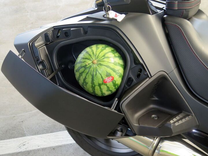 2015 Honda NM4 Storage Melon