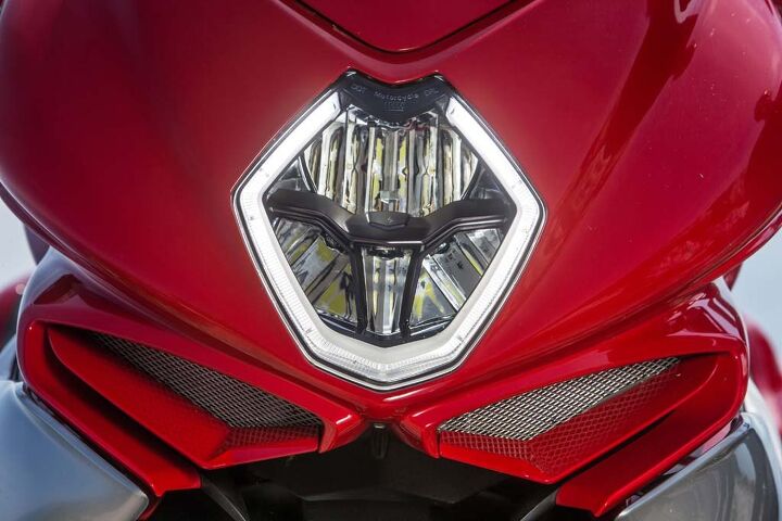 MV’s striking LED halo ring acts as a daytime running light and encircles the full-LED high/low-headlight and cornering lamps.