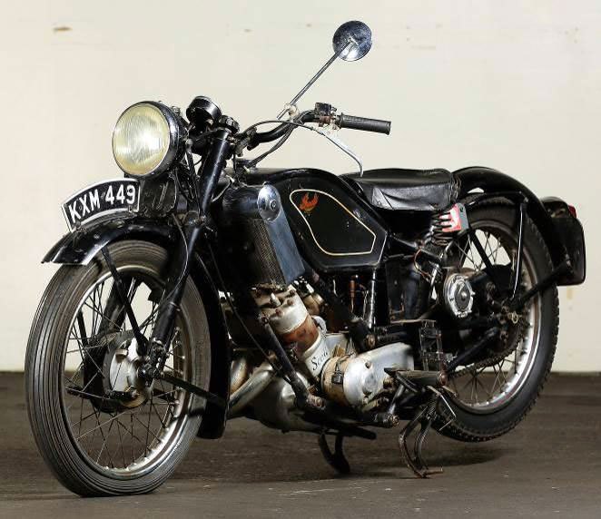 During the 1920s and ’30s, Scott built 496cc and 596cc twins, first air-cooled then liquid-cooled. 
