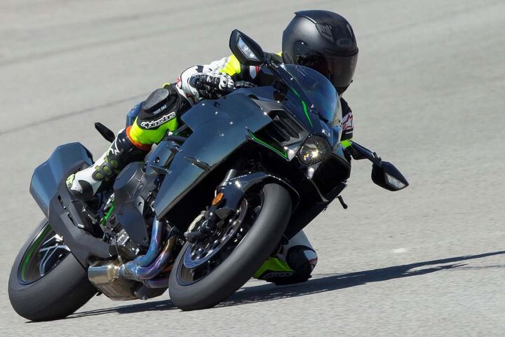 081815-mobo-2015-motorcycle-year-kawasaki-ninja-h2