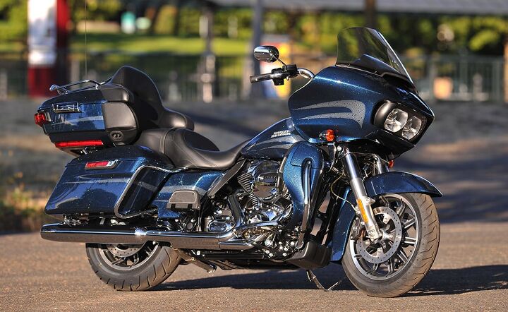 Great ventilation from the gills beside the headlights and liquid-cooling, the Harley tourer gets serious.