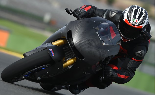 2016 Honda RC213V-S First Ride - Action