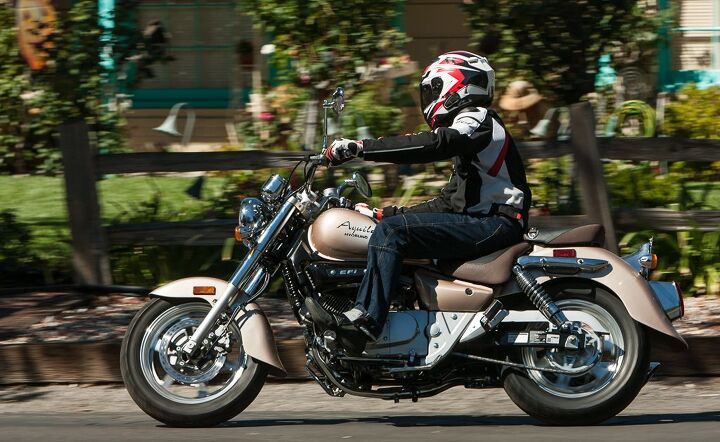 If you’re looking for a bigger bike feel from your quarter-liter cruiser, the Hyosung provides that. It also provides a stiff ride in the rear compared to the Star.