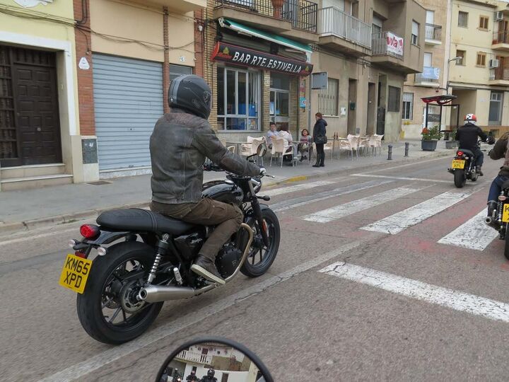 It really is a swell little bike for pirating around the Spanish Main upon. Bombing along on the freeway at 80 is also vibe-free and easy.