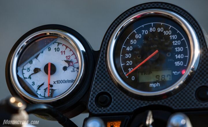 Despite the backing coming off from the 1999 SV650’s tach, there’s something special about the simplicity and functionality of a pair of analog gauges. 