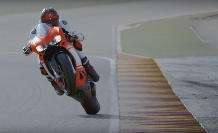 2017 Ducati Video_feature