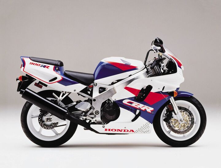 120816-top-10-90s-sportbikes-0-1992-honda-cbr900rr
