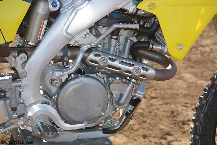 The Suzuki’s DOHC engine may be the elder statesmen of the group, but it’s no slouch, and it proved it by cranking out 50.7 peak horsepower at 8800 rpm.