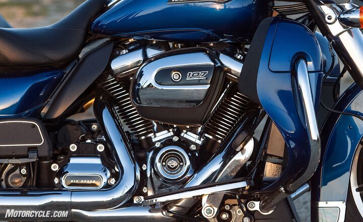 2017 Harley-Davidson Electra Glide Ultra Classic Milwaukee-Eithgt engine