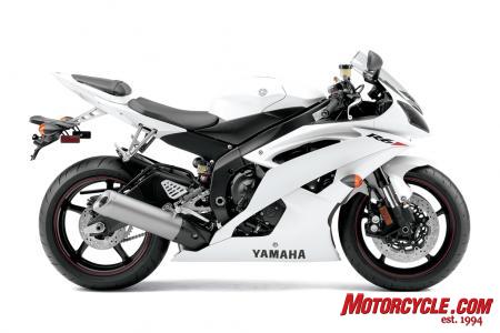 The R6 is available in a new Pearl White color along with Raven (black) and Team Yamaha blue/white versions.