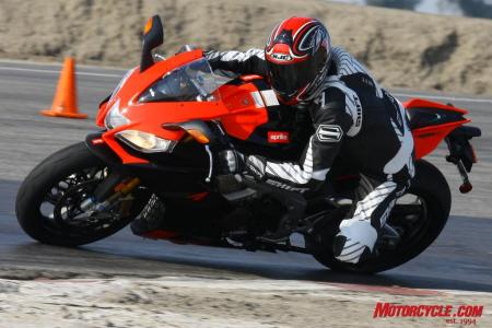 The RSV4’s “handling is biased toward its wonderful-feeling front end, encouraging its rider to drop his inside shoulder to carve corners with the trustworthy feel from the tire,” said Duke.