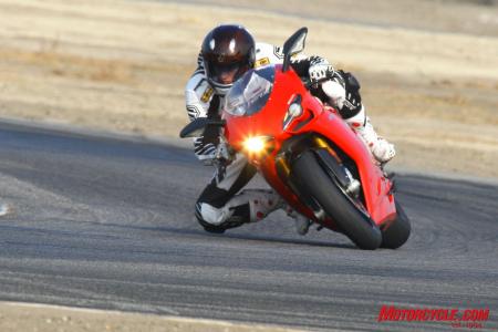 The Ducati requires more initial effort to turn, but once in the corner its stability is excellent!