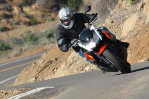 The Z1000 retained its excellent composure even when pushed hard.
