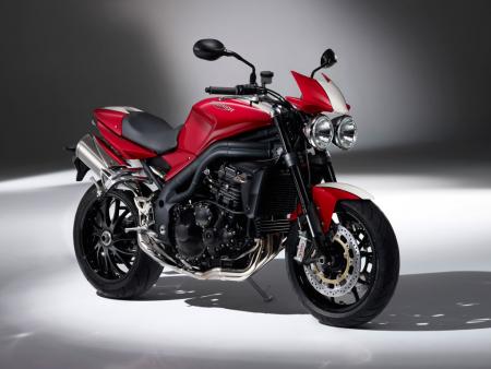 Just announced for 2010 is this Special Edition Speed Triple equipped with a flyscreen, seat cowl and Tornado Red paint with a white center stripe.