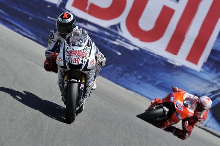 Jorge Lorenzo captured his sixth win in nine races while Casey Stoner reached the podium for the fourth consecutive race.