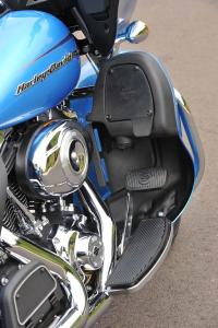 Vented fairing lowers keep you warm and relatively dry during winter riding.