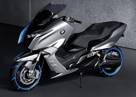 Even without the badging and the blue highlights, the Concept C is clearly a BMW product.