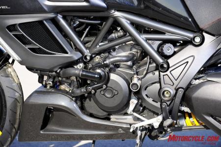 2011 Ducati Diavel 1198cc Testastretta engine