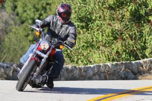 2012 Harley-Davidson SuperLow Cornering