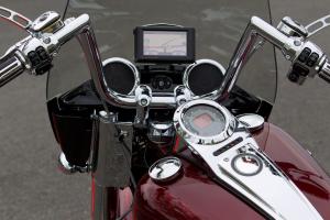 2012 Harley-Davidson CVO Softail Convertible zumo gps