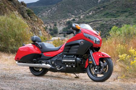 2013 Honda GoldWing F6B Deluxe Red Profile