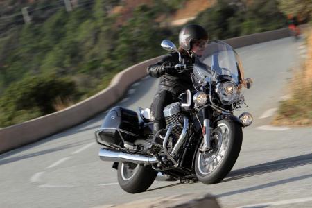2013 Moto Guzzi California 1400 Touring Ambassador Cornering