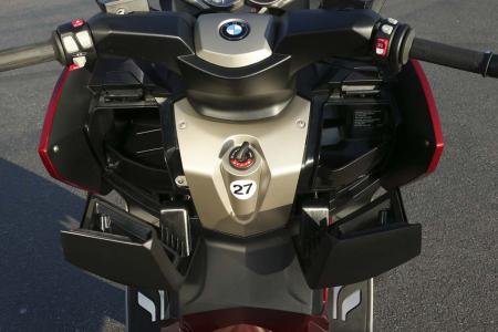2013 BMW C650 GT glove compartments