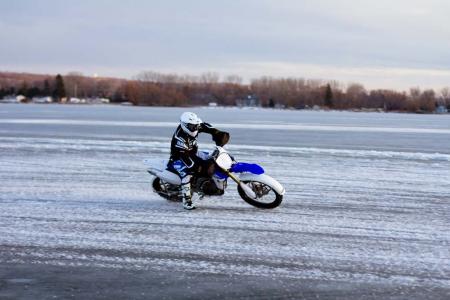 Yamaha YZ450F Ice Racing Action