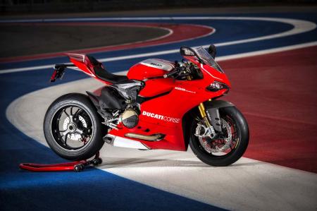 2013 Ducati 1199 Panigale R Profile Right