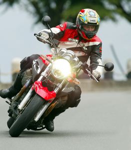 http://www.motorcycle.com/images/content/Review/Breva_1100_8935.jpg