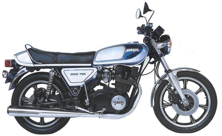 Original 3 cyl 79 1979 Yamaha XS750 Motorcycle Brochure 