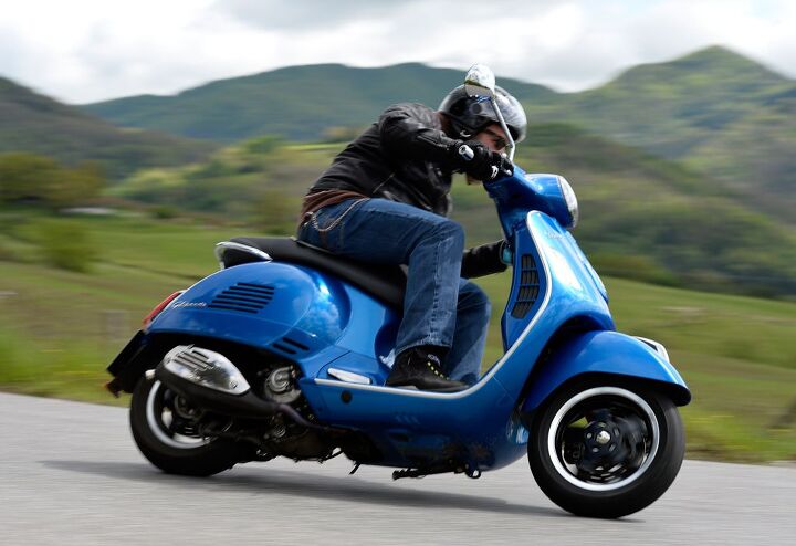 2015 Vespa GTS 300 Super ABS Review - First Ride