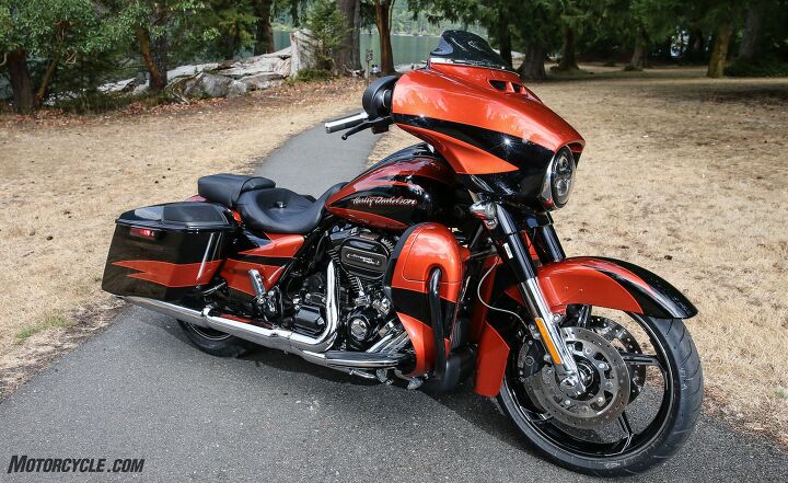 091516 Harley Davidson Cvo Street Glide 53928 Motorcycle Com