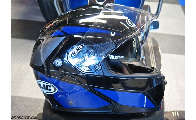 vonk Dicteren Berouw MO Tested: HJC IS-MAX II Modular Helmet