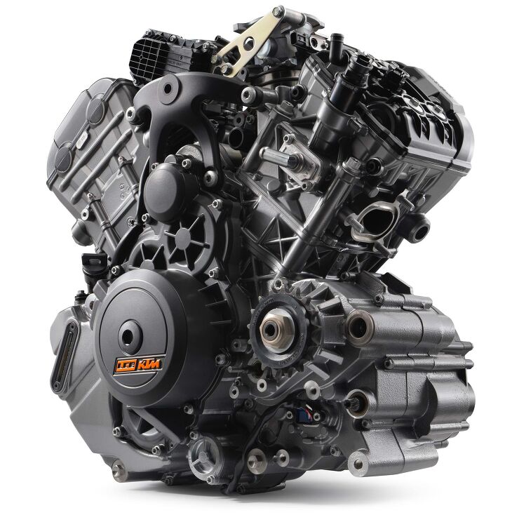 2017 KTM 1290 Super Adventure R engine