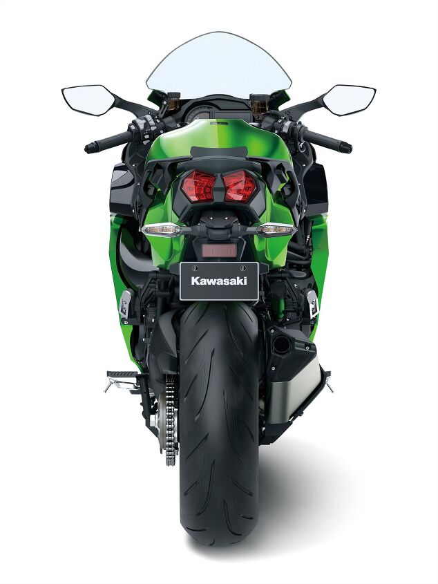 Swipe konstant Secréte 2018 Kawasaki H2 SX SE Review - Motorcycle.com First Ride
