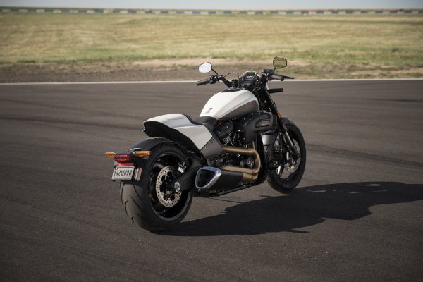 2019 Harley Davidson FXDR 114 Revealed Motorcycle com