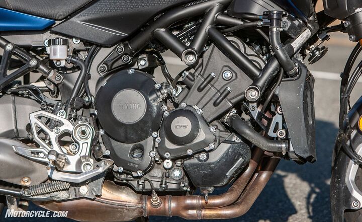 2019 Yamaha Niken GT engine