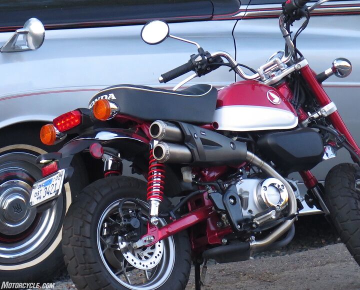 102519-akrapovic-exhaust-honda-monkey-IMG_0378 - Motorcycle.com