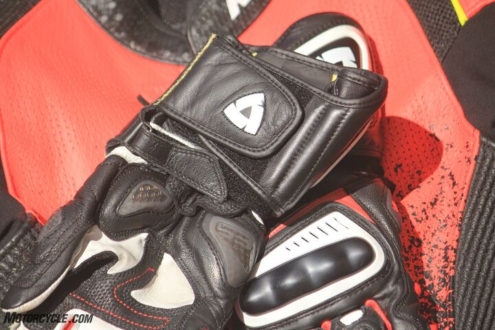 REV’IT! Jerez 3 Glove Review