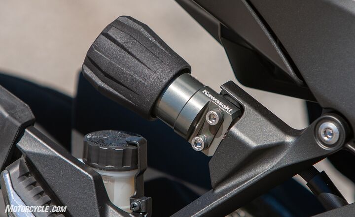 2020 Kawasaki Ninja 1000SX rear suspension adjustment